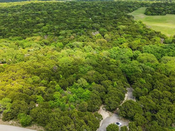 891 Mobley Road , Cedar Hill, TX 75104