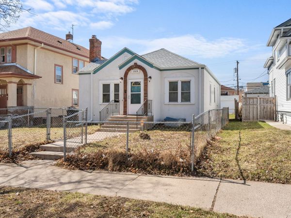 1523 Queen Avenue N, Minneapolis, MN 55411