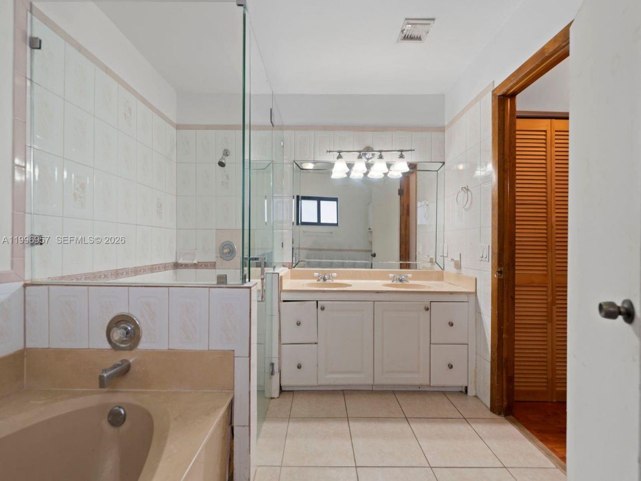 19990 SW 134th Ct, Miami, FL 33177 Photo