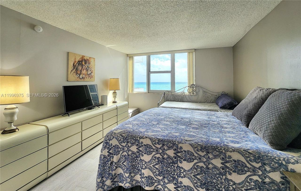 2030 S Ocean Dr, Unit 515, Hallandale Beach, FL 33009 Photo