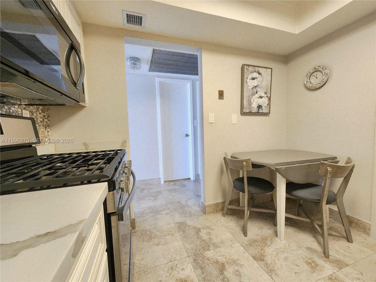 2030 S Ocean Dr, Unit 515, Hallandale Beach, FL 33009 Photo