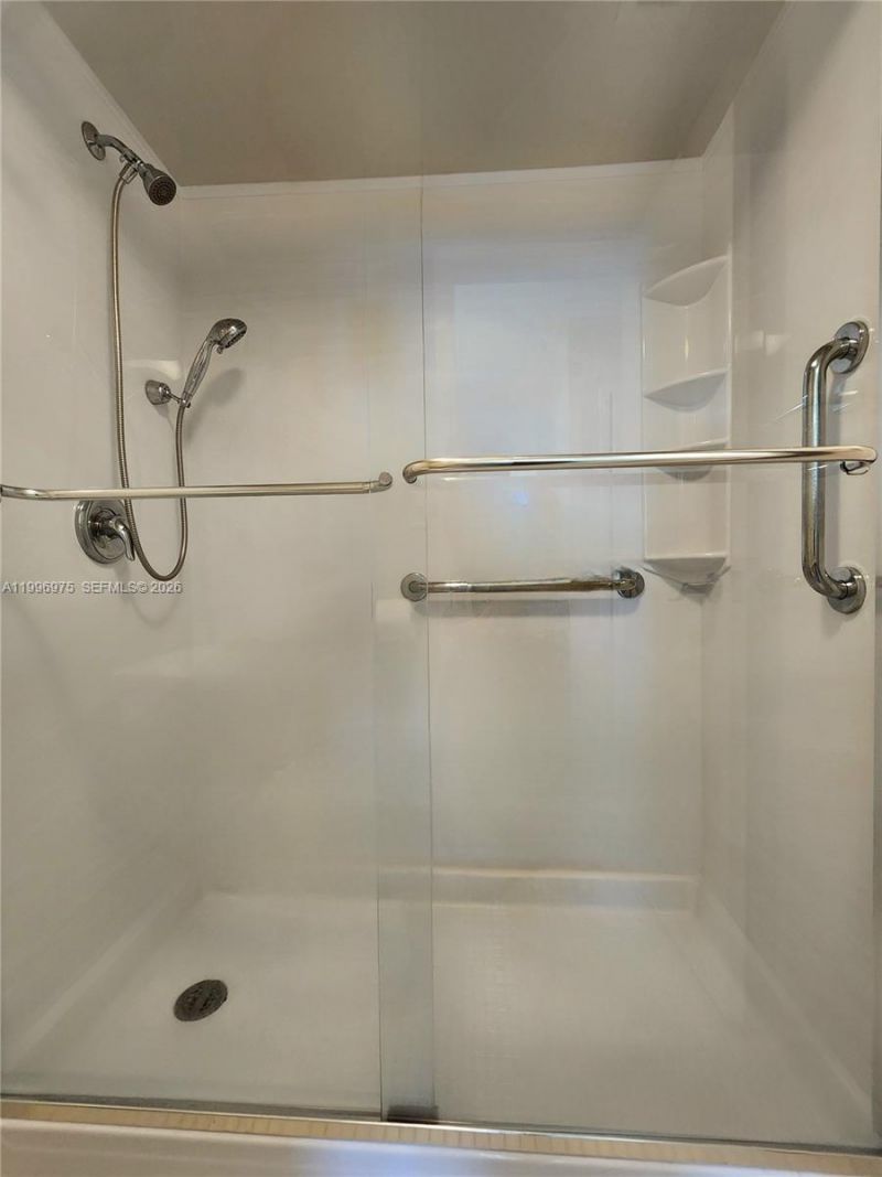 2030 S Ocean Dr, Unit 515, Hallandale Beach, FL 33009 Photo