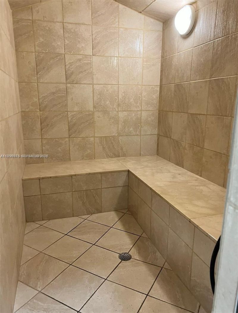 2030 S Ocean Dr, Unit 515, Hallandale Beach, FL 33009 Photo