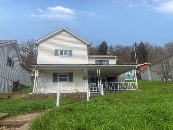 68298 Orchard Avenue, Bridgeport, OH 43912