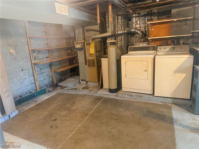 68298 Orchard Avenue, Bridgeport, OH 43912 Photo 13