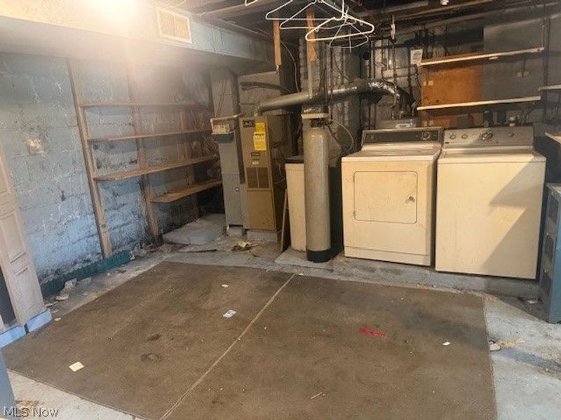 68298 Orchard Avenue, Bridgeport, OH 43912 Photo 8