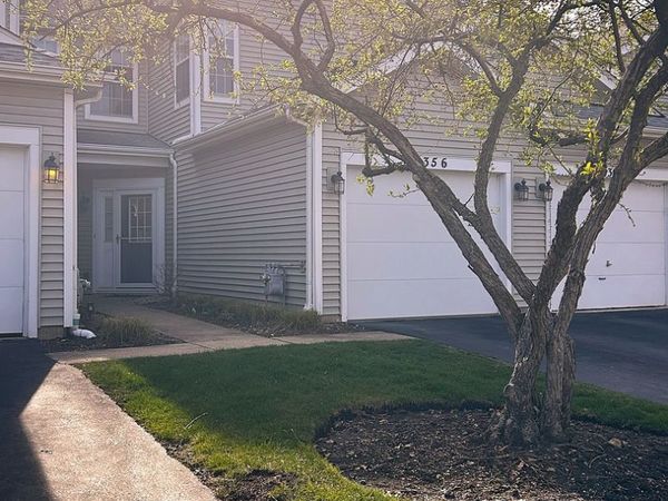 356 Fallbrook Court , Schaumburg, IL 60194