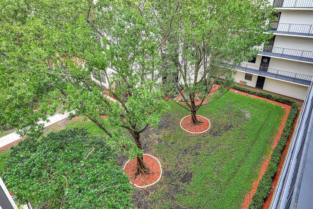 6190 Woodlands Boulevard, Unit 311, Tamarac, FL 33319 Photo