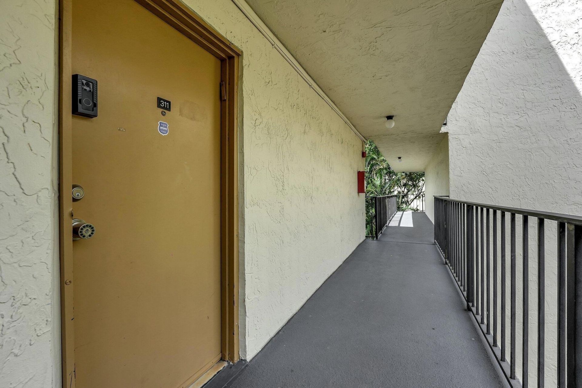 6190 Woodlands Boulevard, Unit 311, Tamarac, FL 33319 Photo