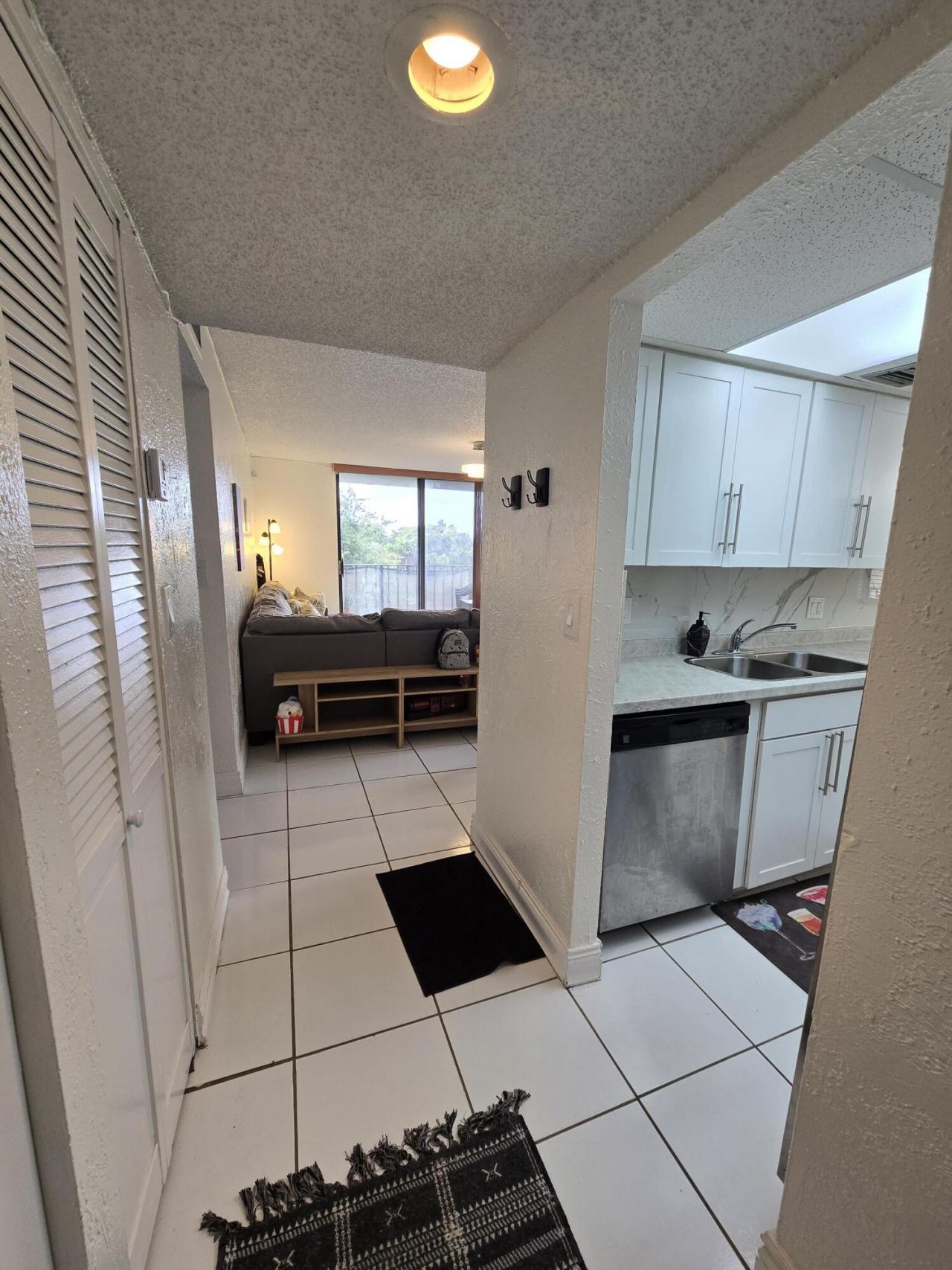 6190 Woodlands Boulevard, Unit 311, Tamarac, FL 33319 Photo