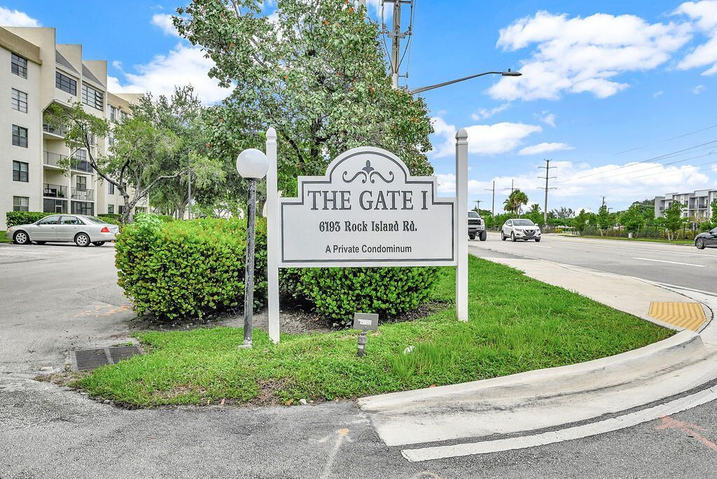 6190 Woodlands Boulevard, Unit 311, Tamarac, FL 33319 Photo