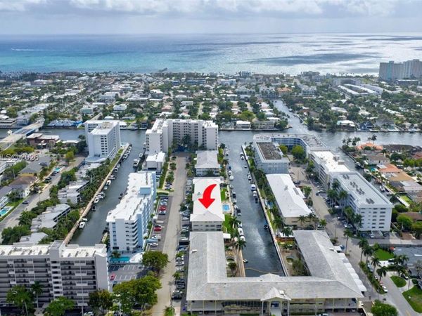 3050 NE 48th St, Unit 210, Fort Lauderdale, FL 33308