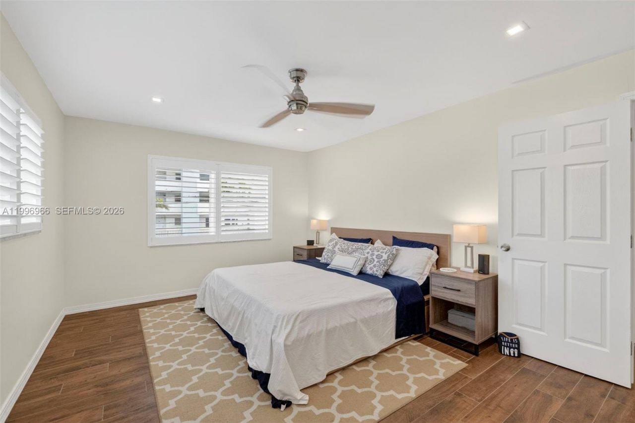 3050 NE 48th St, Unit 210, Fort Lauderdale, FL 33308 Photo