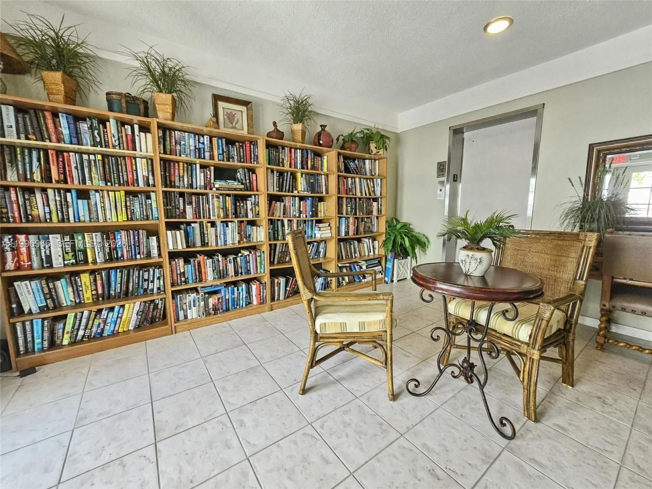 3050 NE 48th St, Unit 210, Fort Lauderdale, FL 33308 Photo