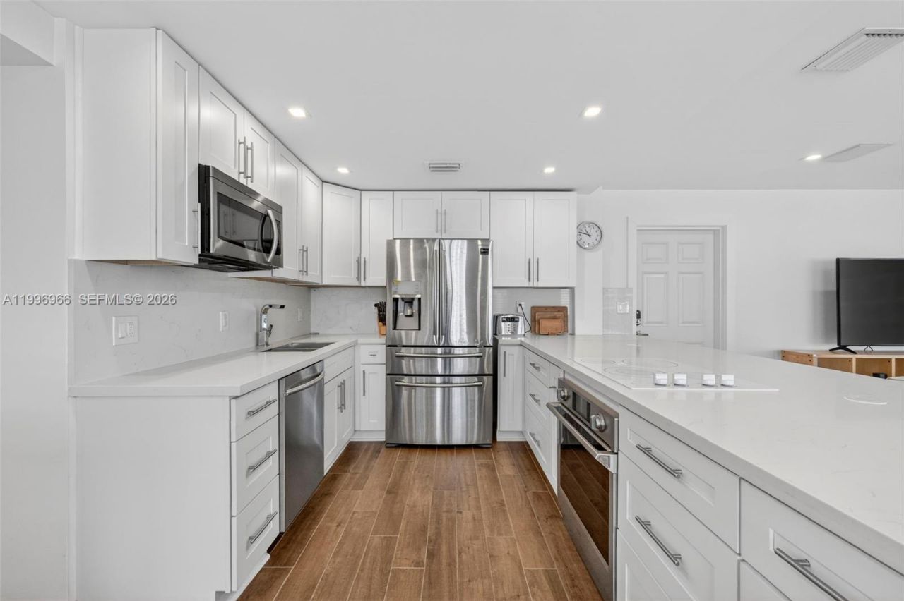 3050 NE 48th St, Unit 210, Fort Lauderdale, FL 33308 Photo