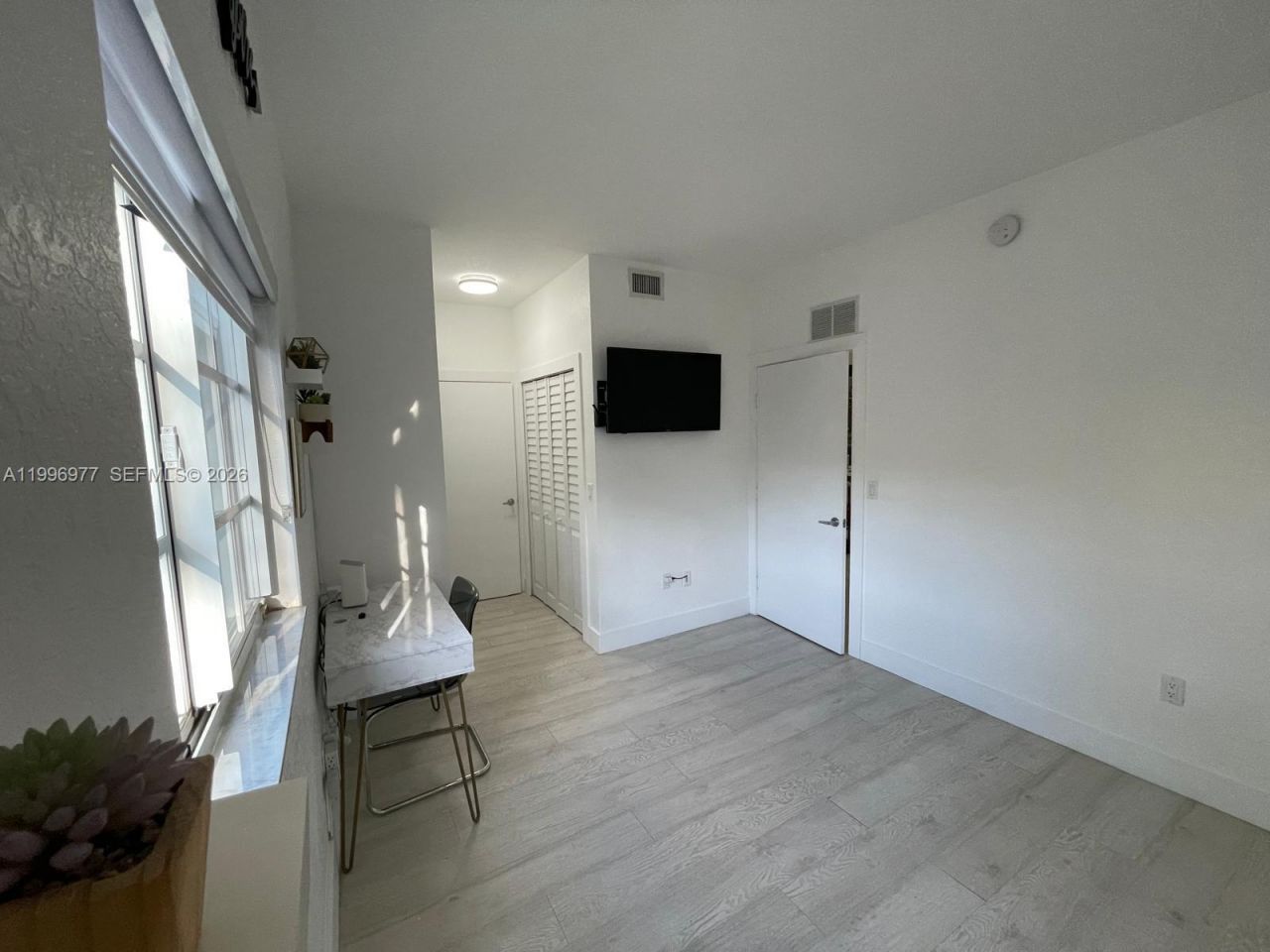 325 NW 19th Ln, Unit 30, Miami, FL 33136 Photo