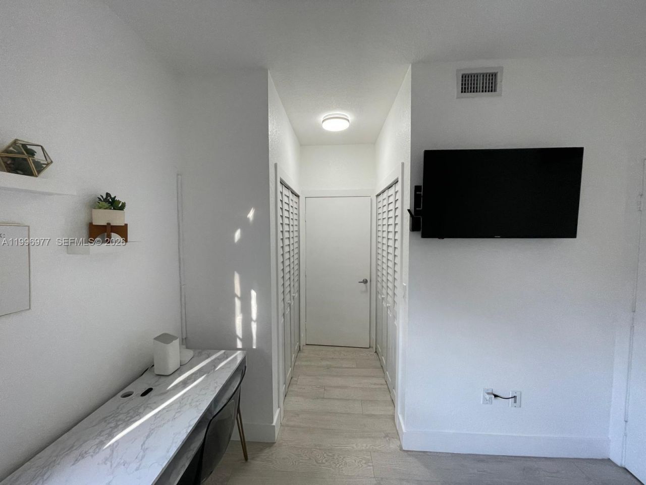 325 NW 19th Ln, Unit 30, Miami, FL 33136 Photo