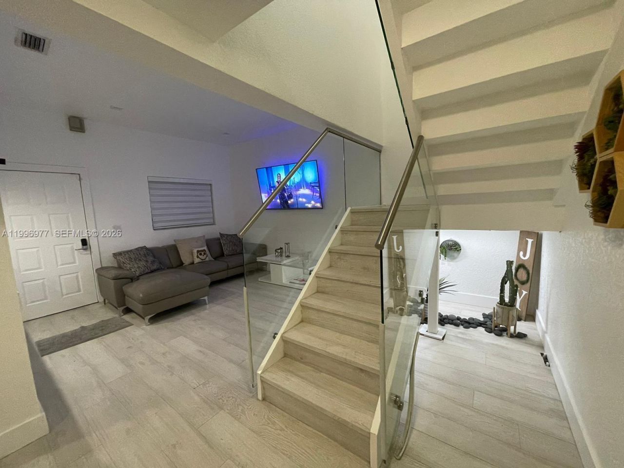 325 NW 19th Ln, Unit 30, Miami, FL 33136 Photo