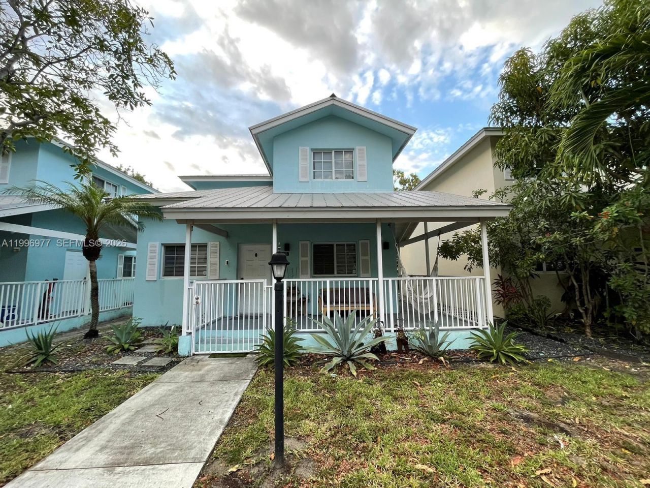 325 NW 19th Ln, Unit 30, Miami, FL 33136 Photo