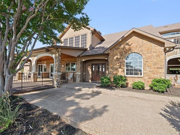 6068 NORTHVIEW Court, Aubrey, TX 76227