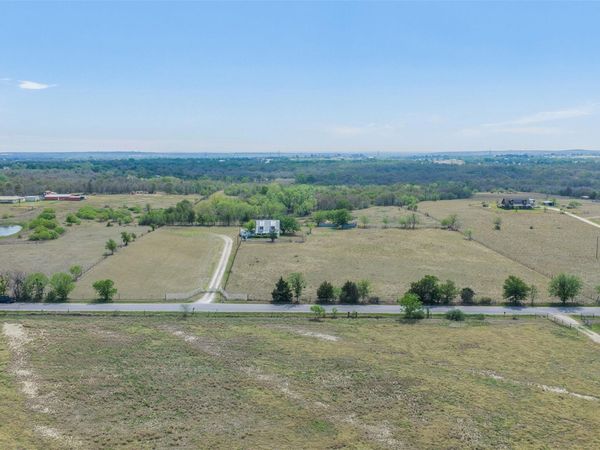 763 Upper Elgin River RD, Elgin, TX 78621