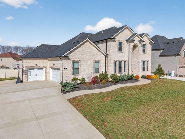 308 Young Ln , Pleasant View, TN 37146