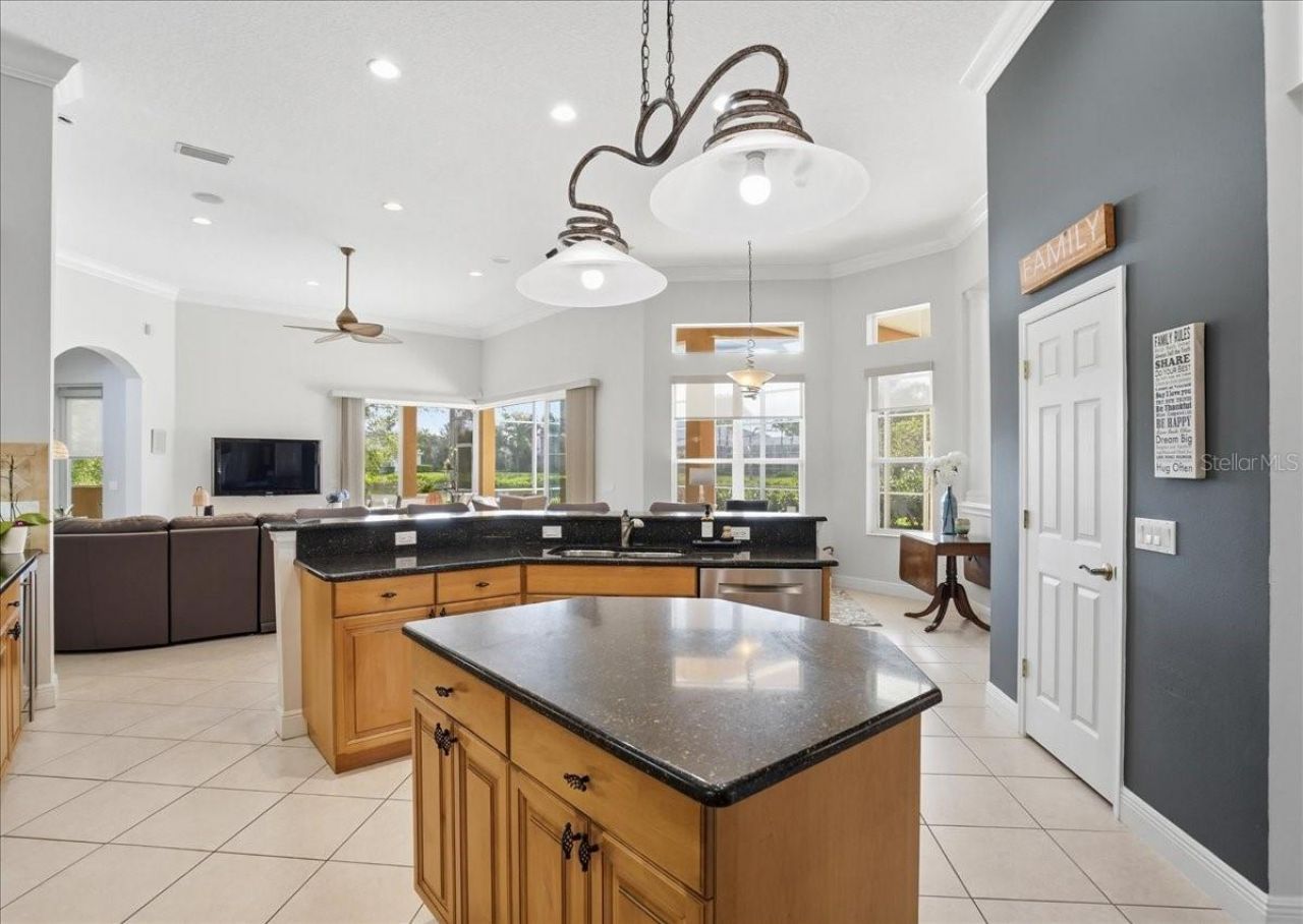 8843 17th Avenue Circle Nw, Bradenton, FL 34209 Photo