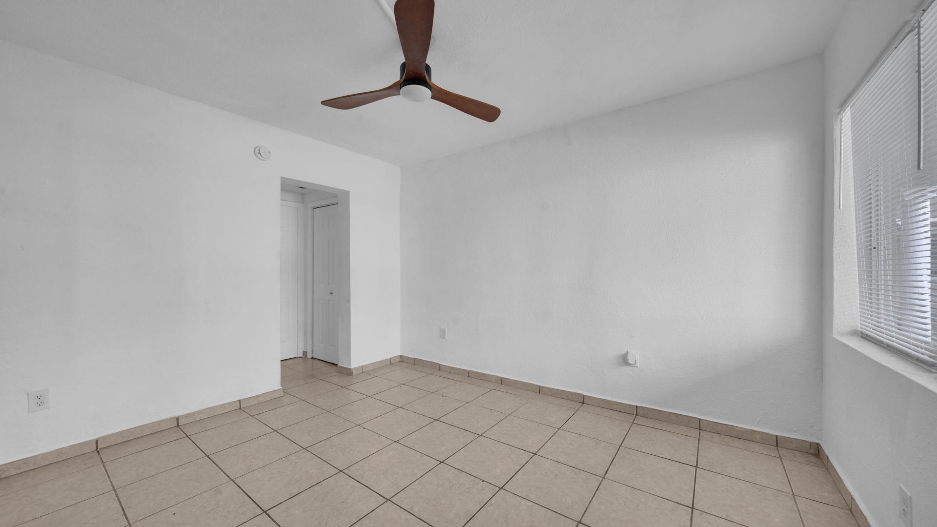 420 NW 10th Street, Unit # 15, Miami, FL 33136 Photo