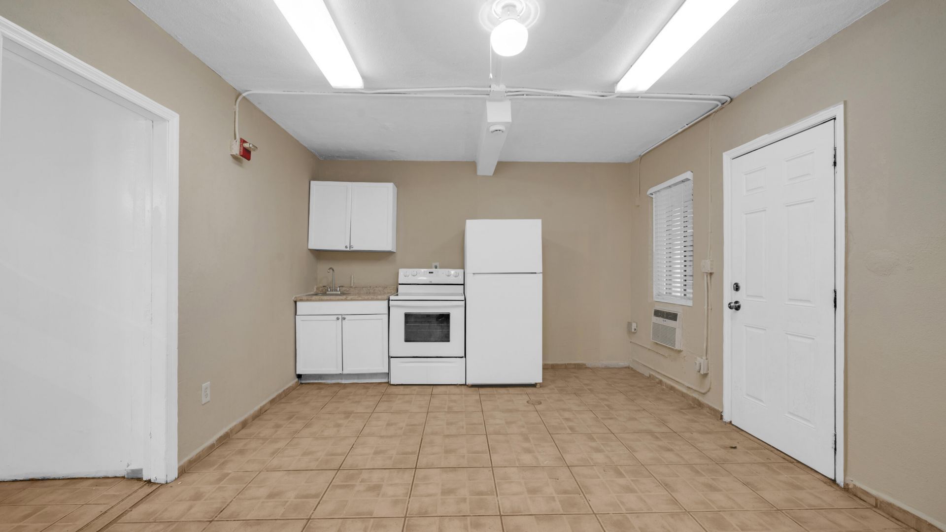 420 NW 10th Street, Unit # 15, Miami, FL 33136 Photo