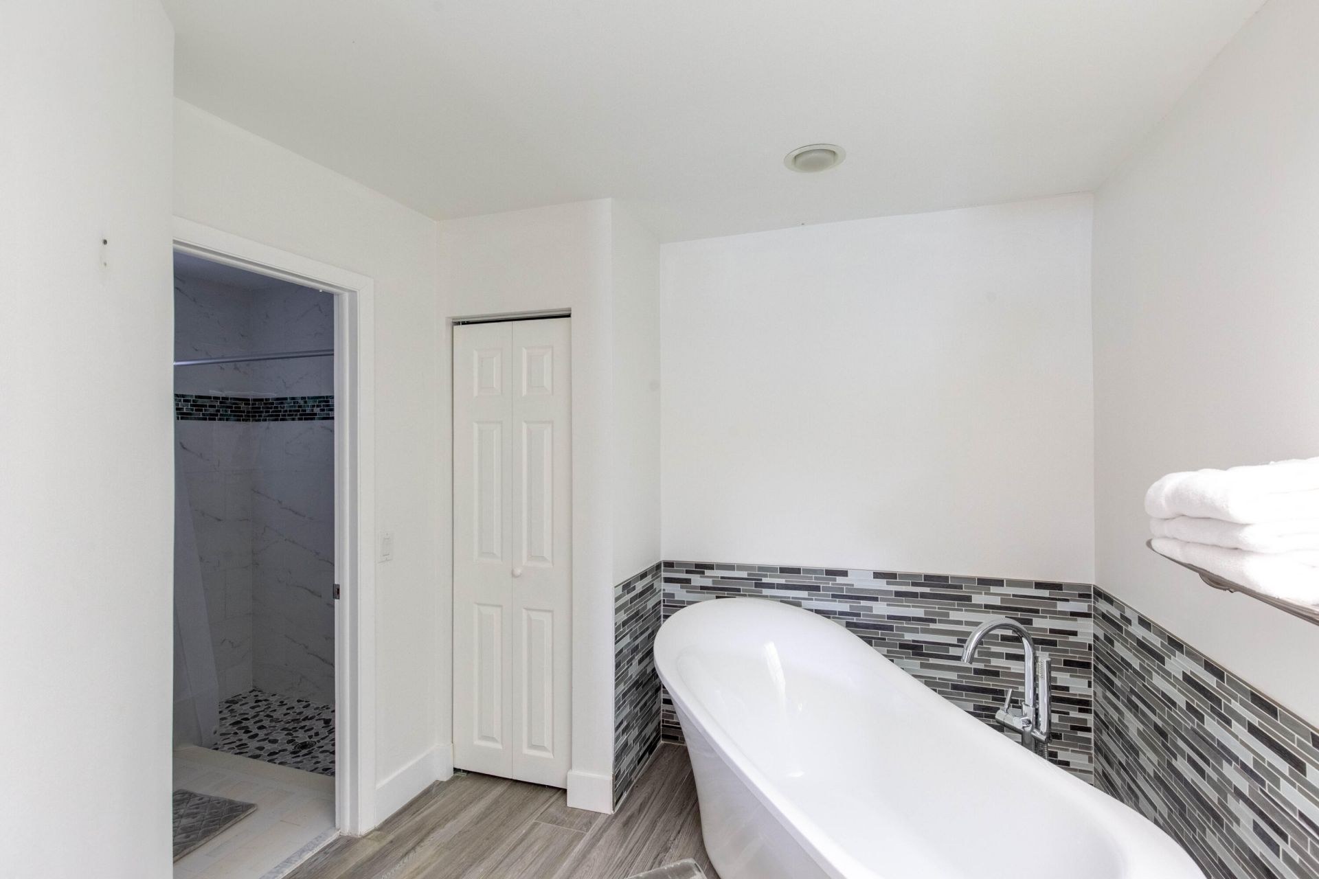 1327 Pine Valley Drive, Wellington, FL 33414 Photo