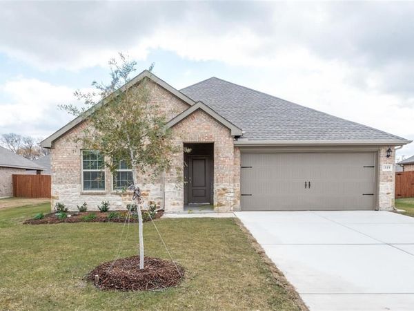 1819 Pecan Valley Drive, Kaufman, TX 75142