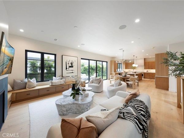 1594 Redlands Place, Costa Mesa, CA 92627