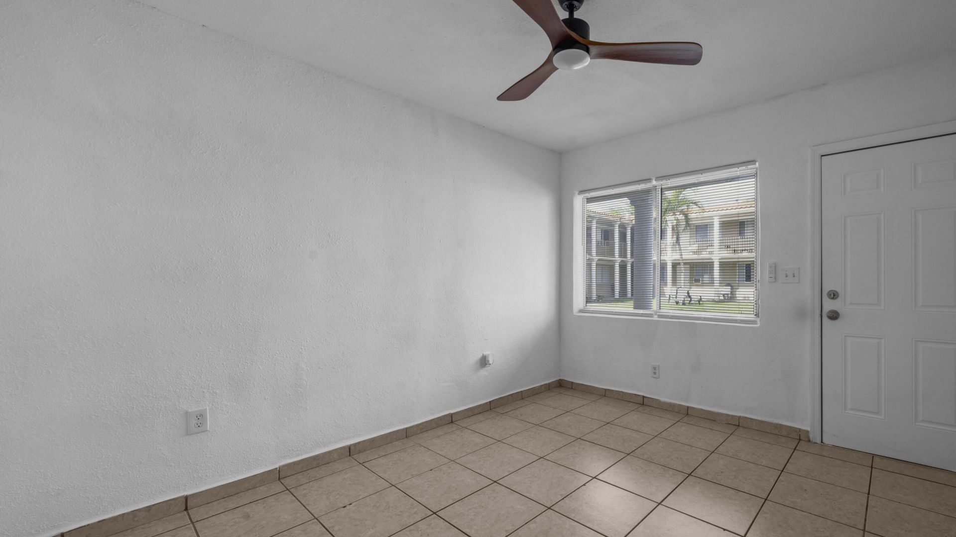 420 NW 10th Street, Unit # 9, Miami, FL 33136 Photo