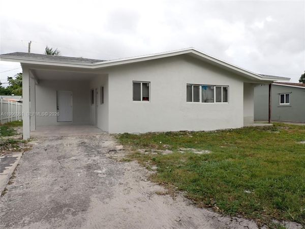 2241 N 62nd Ave , Hollywood, FL 33024