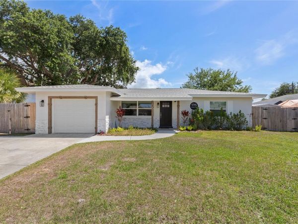 1715 THOMAS DRIVE , CLEARWATER, FL 33759