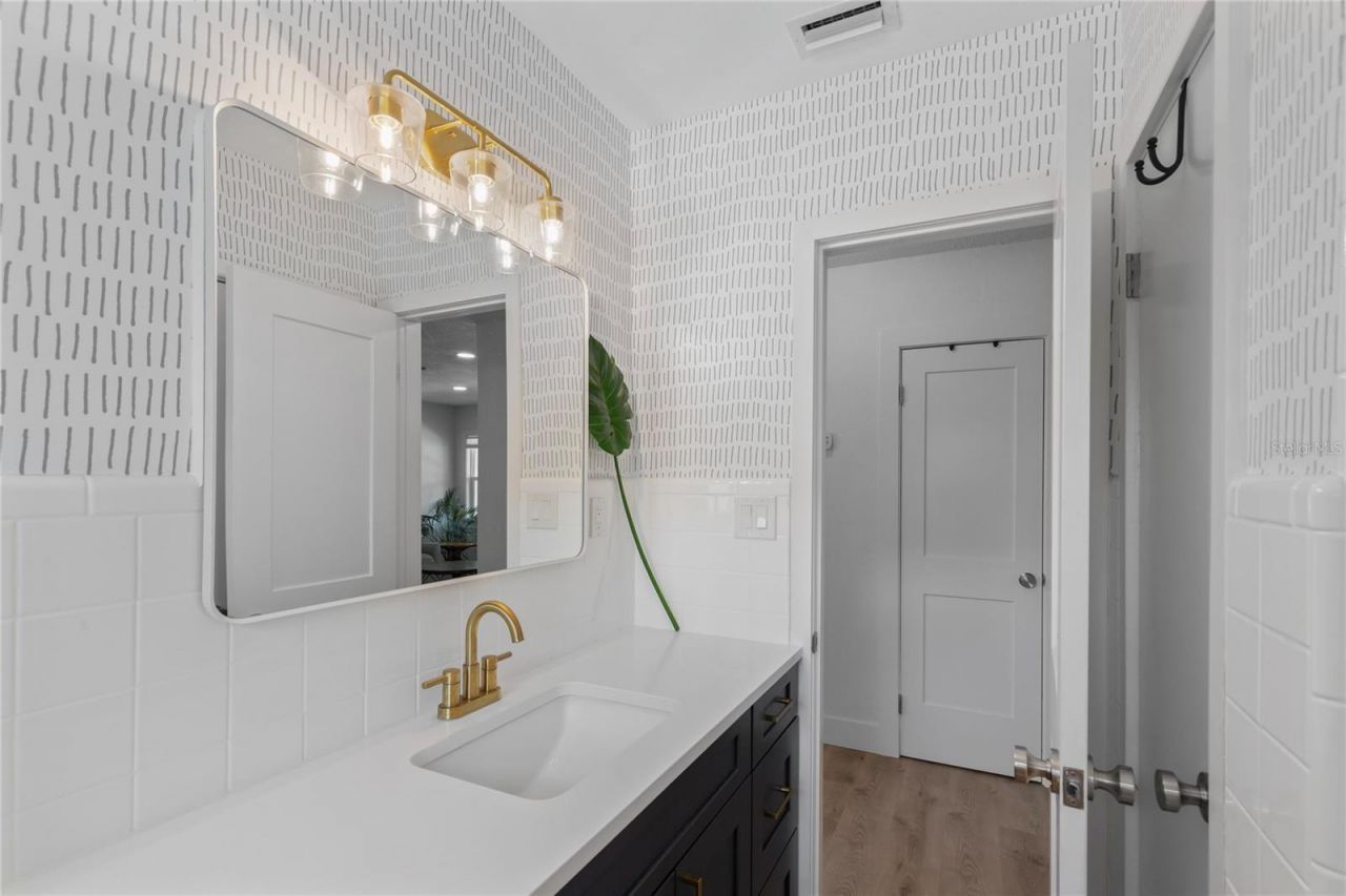 1715 Thomas Drive , Clearwater, FL 33759 Photo