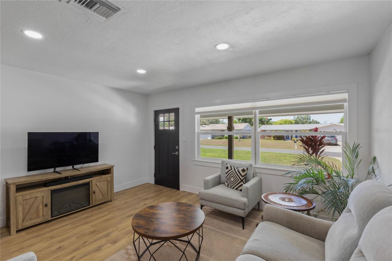 1715 Thomas Drive , Clearwater, FL 33759 Photo