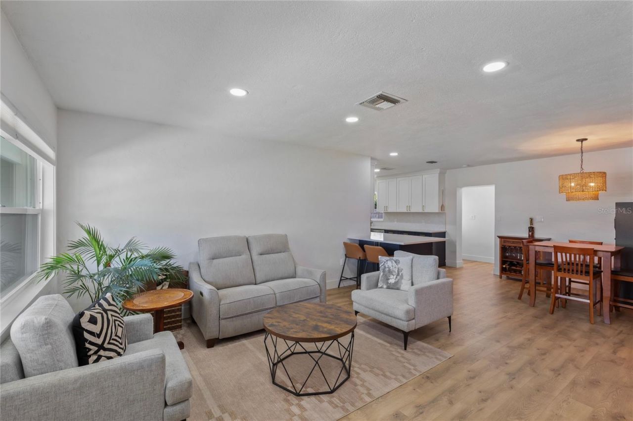 1715 Thomas Drive , Clearwater, FL 33759 Photo