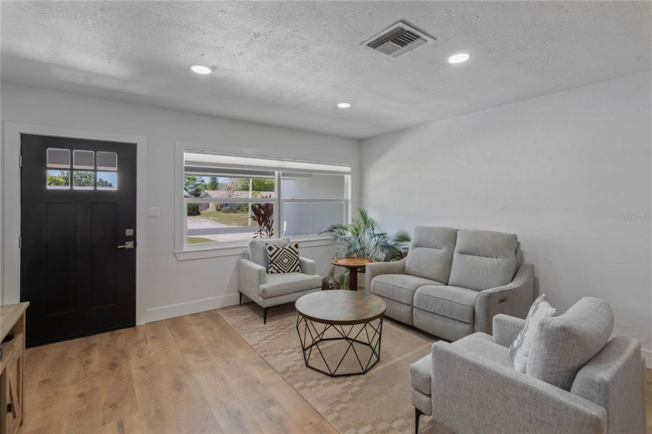 1715 Thomas Drive , Clearwater, FL 33759 Photo