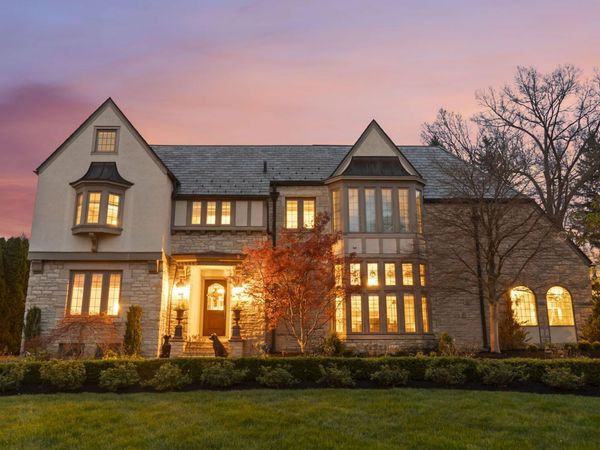 2528 Tremont Road , Upper Arlington, OH 43221