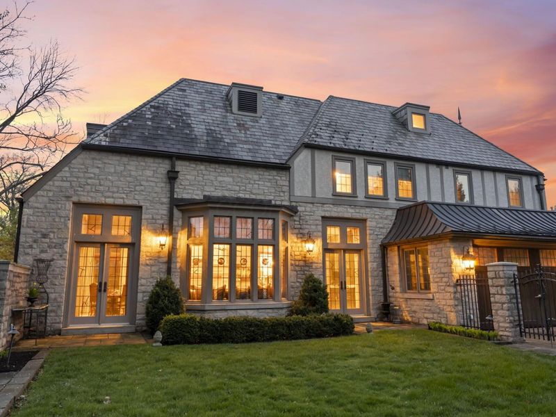 2528 Tremont Road, Upper Arlington, OH 43221 Photo 2