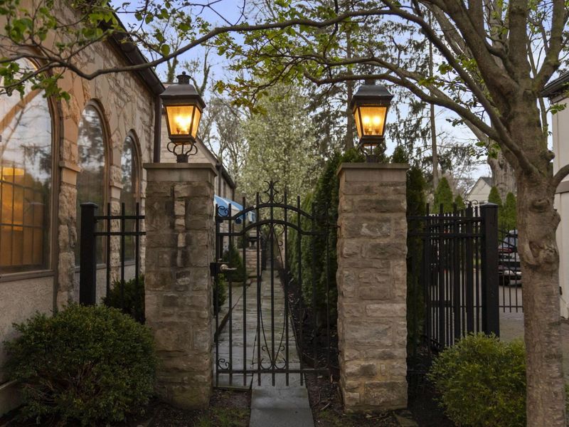 2528 Tremont Road, Upper Arlington, OH 43221 Photo 5