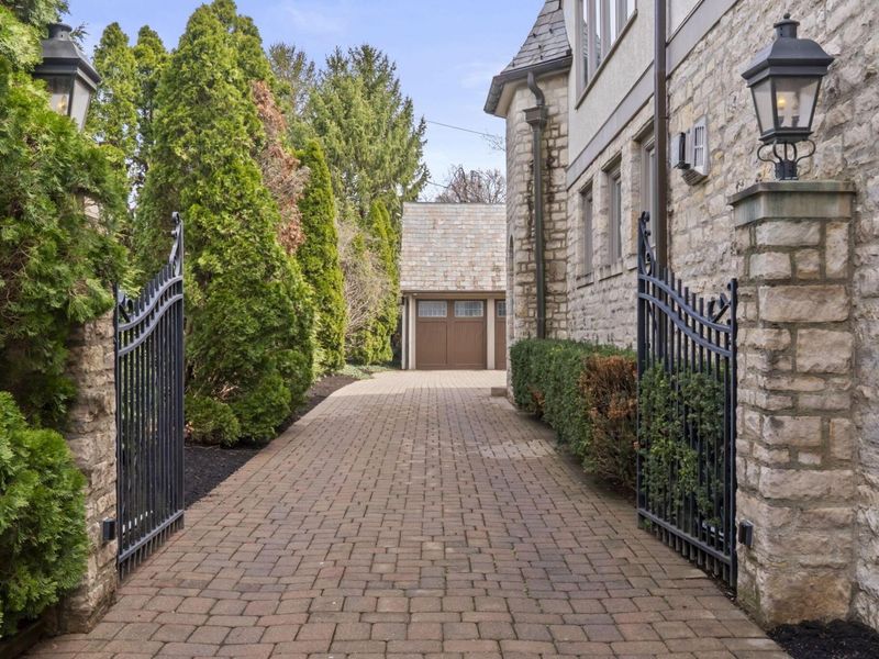 2528 Tremont Road, Upper Arlington, OH 43221 Photo 92