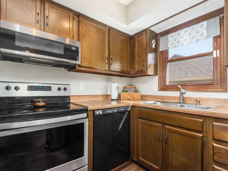 5094 Reed Road, Columbus, OH 43220 Photo 19