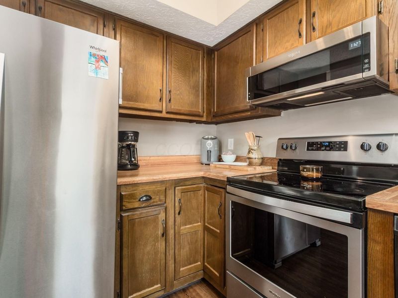 5094 Reed Road, Columbus, OH 43220 Photo 20