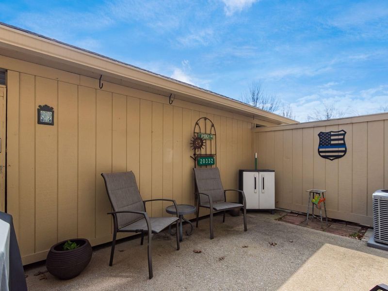 5094 Reed Road, Columbus, OH 43220 Photo 6