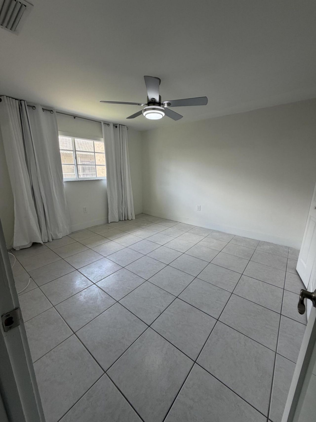 8851 NW 119th Street, Unit 2222-2, Hialeah Gardens, FL 33018 Photo
