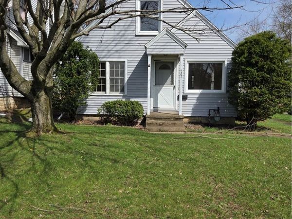 582 Roxbury Avenue , Youngstown, OH 44502