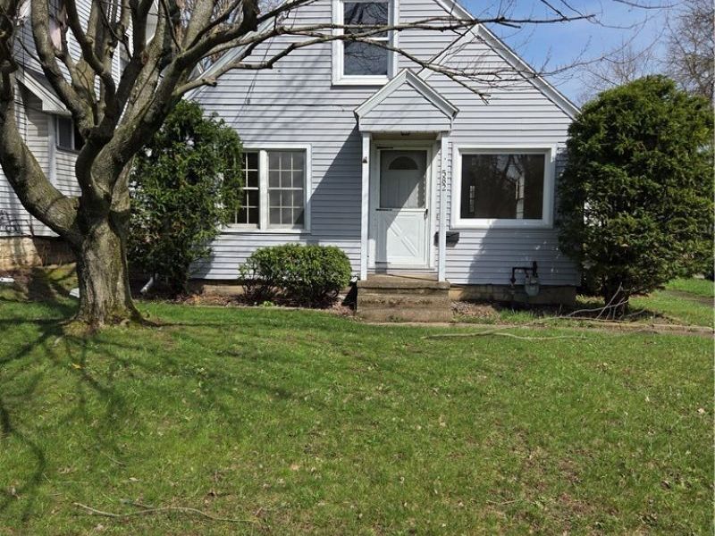 582 Roxbury Avenue , Youngstown, OH 44502 Photo 1