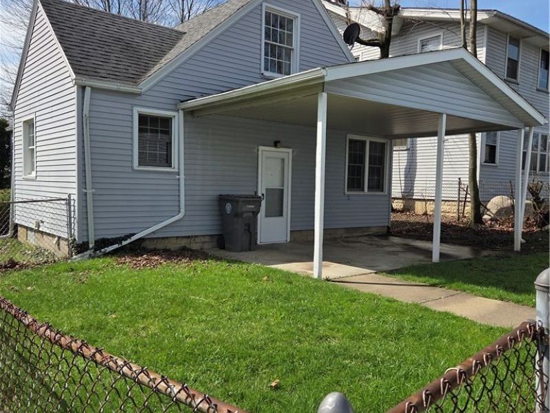 582 Roxbury Avenue , Youngstown, OH 44502 Photo 2